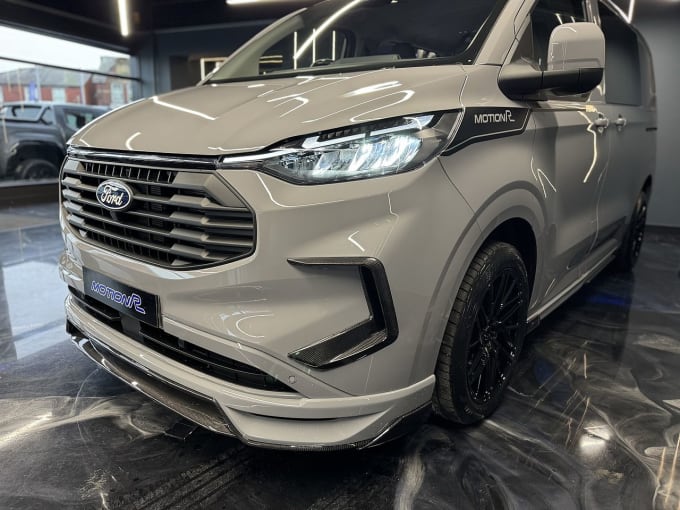 2025 Ford Transit Custom