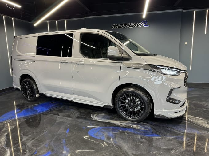 2025 Ford Transit Custom