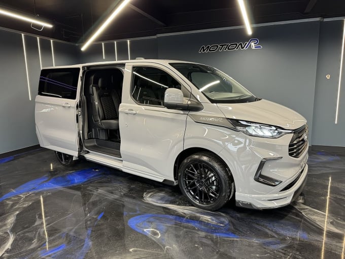 2025 Ford Transit Custom