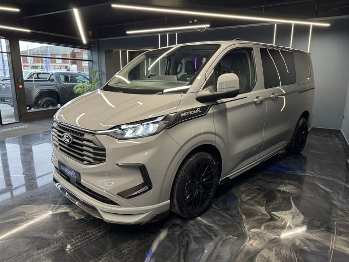 2025 Ford Transit Custom