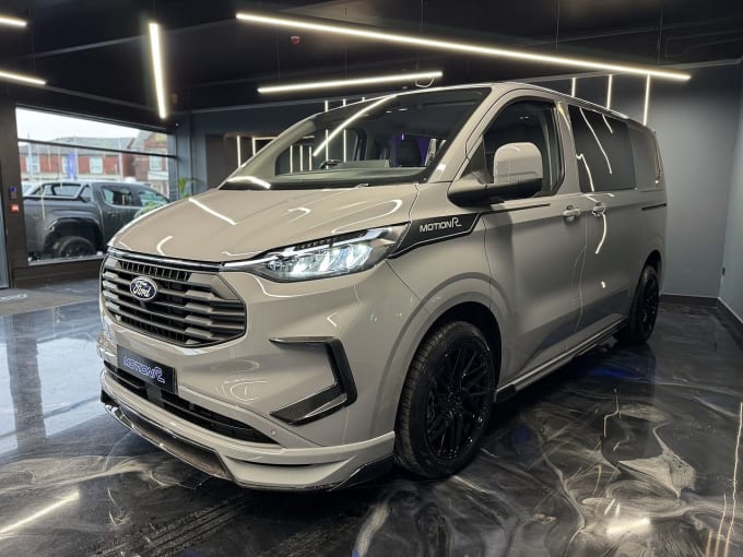 2025 Ford Transit Custom