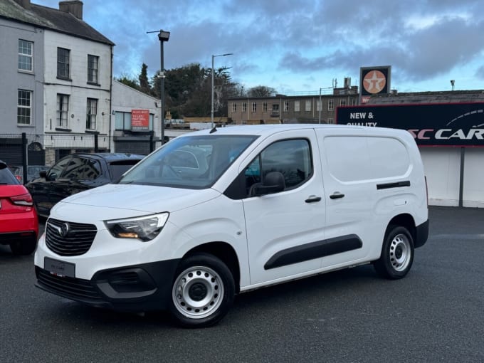 2025 Vauxhall Combo