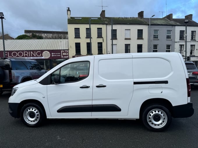 2025 Vauxhall Combo