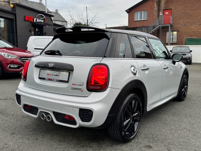 2025 Mini Hatch