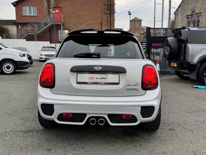 2025 Mini Hatch