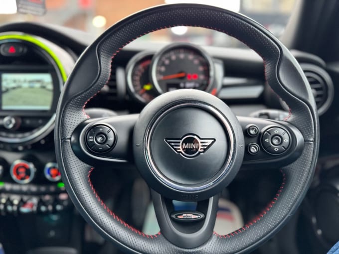 2025 Mini Hatch