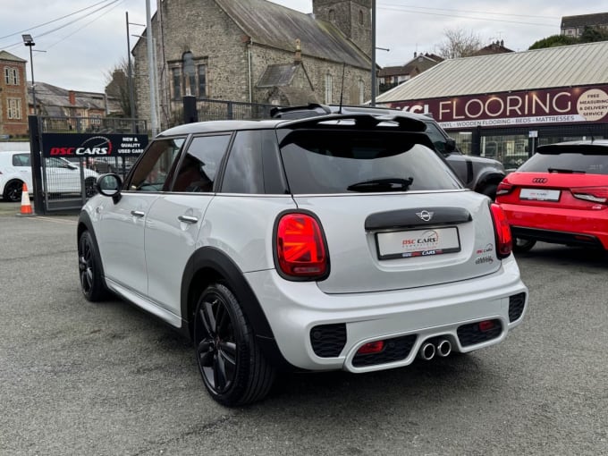 2025 Mini Hatch