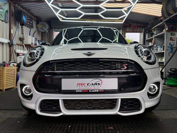 2025 Mini Hatch