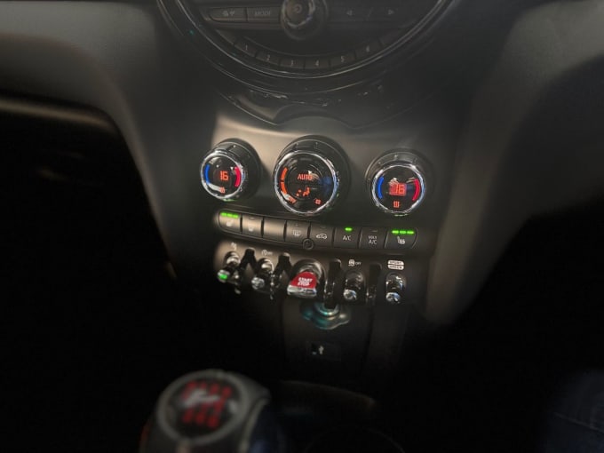 2025 Mini Hatch