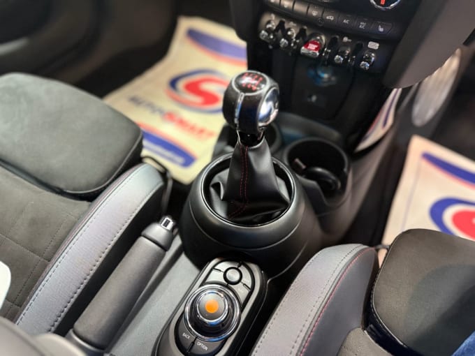 2025 Mini Hatch