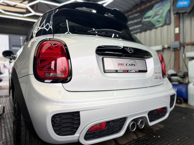 2025 Mini Hatch