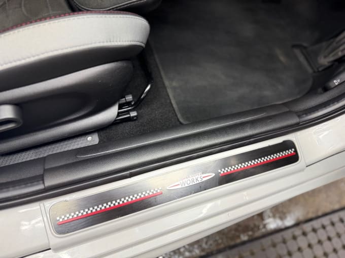 2025 Mini Hatch