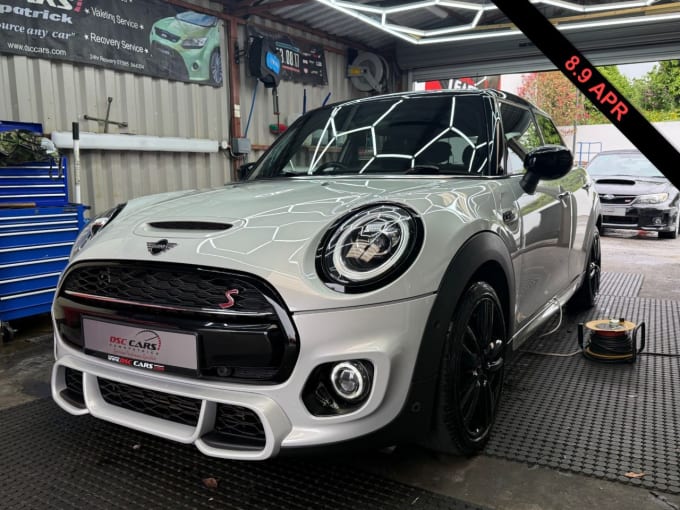 2025 Mini Hatch