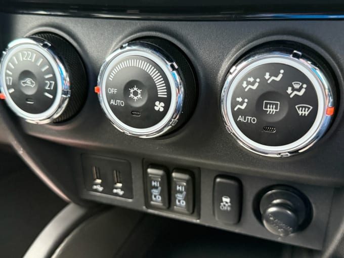 2025 Mitsubishi Asx