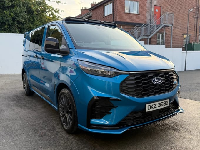 2025 Ford Transit Custom