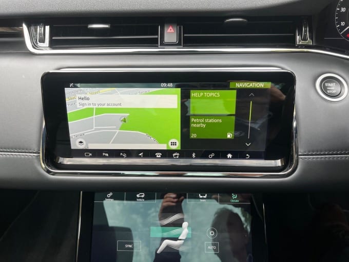 2025 Land Rover Range Rover Evoque