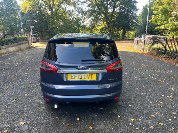 2025 Ford S-max
