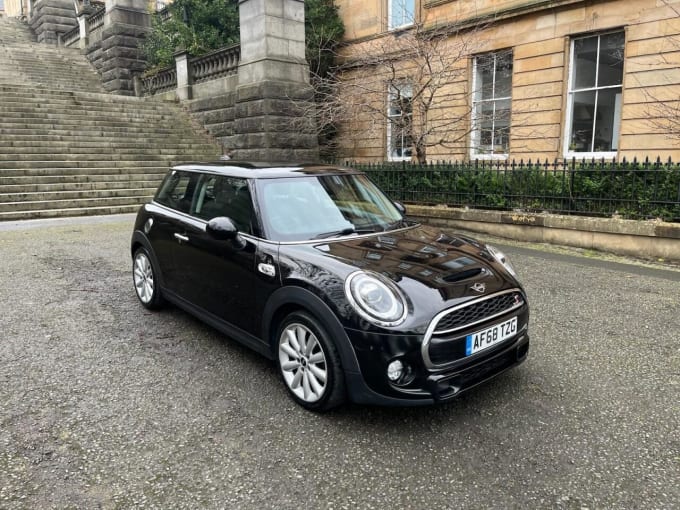 2025 Mini Hatch