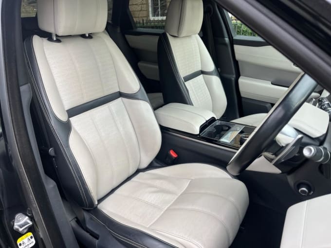 2025 Land Rover Range Rover Velar