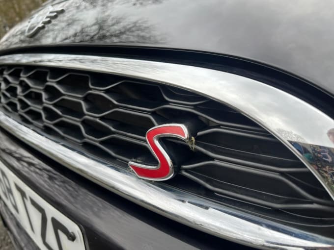 2025 Mini Hatch