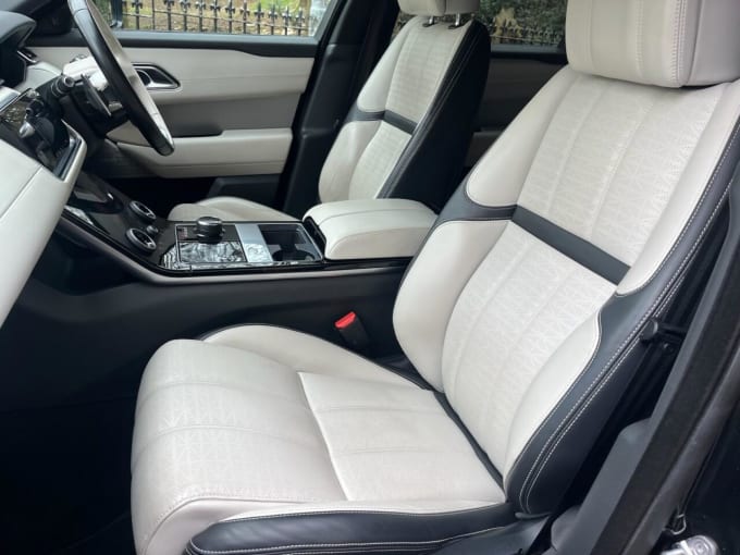 2025 Land Rover Range Rover Velar