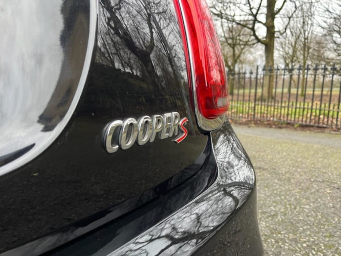 2025 Mini Hatch