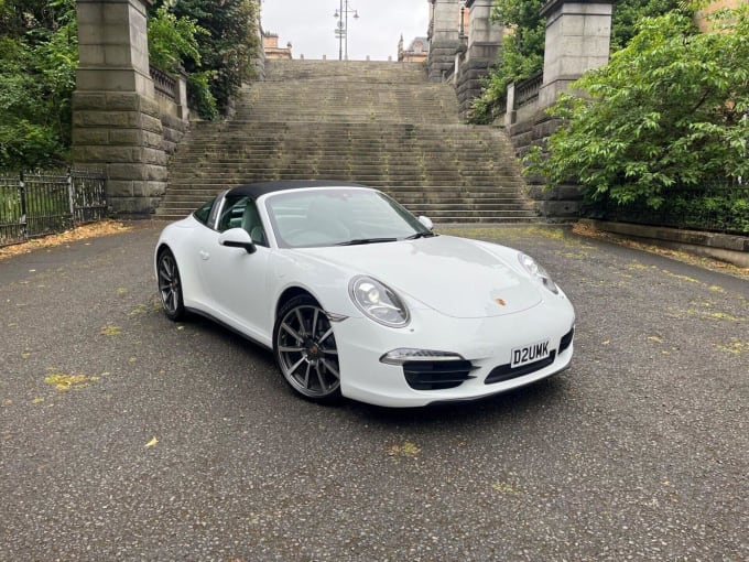 2025 Porsche 911