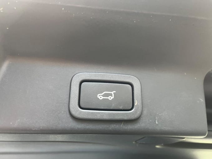 2025 Jaguar F-pace