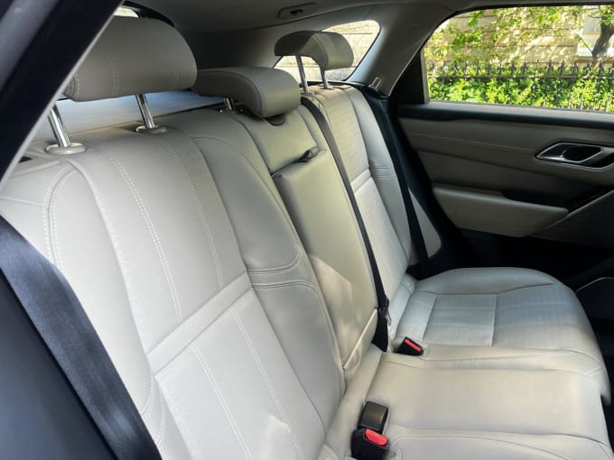 2025 Land Rover Range Rover Velar