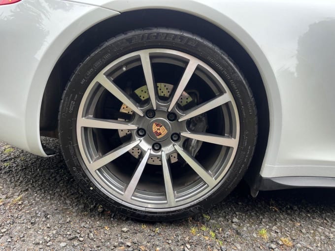 2025 Porsche 911