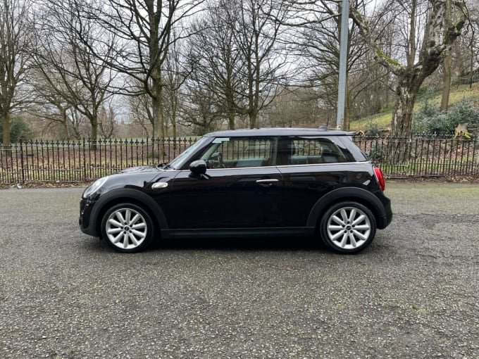 2025 Mini Hatch