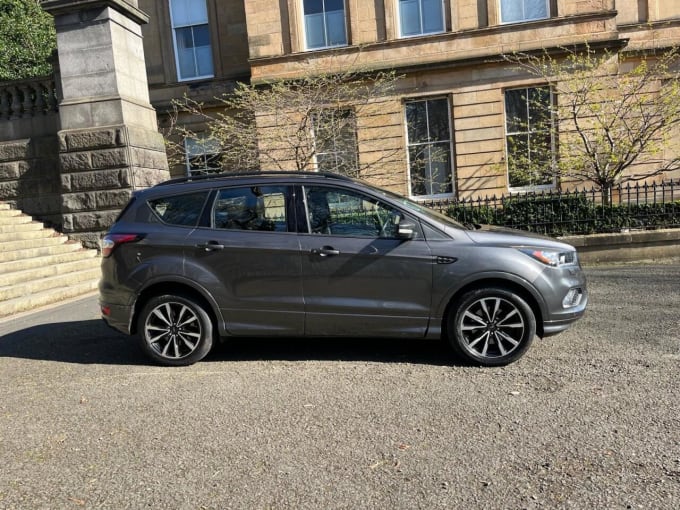 2025 Ford Kuga