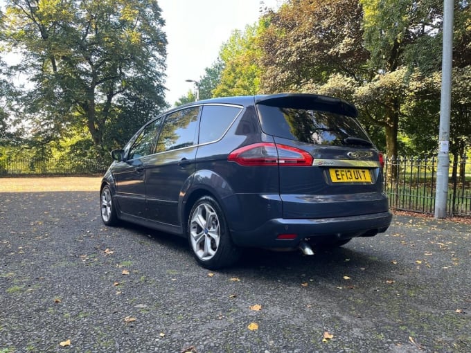 2025 Ford S-max