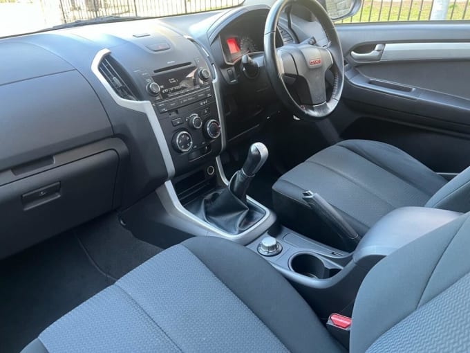 2025 Isuzu D-max