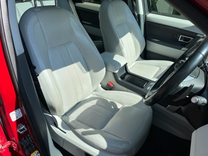2025 Land Rover Discovery Sport