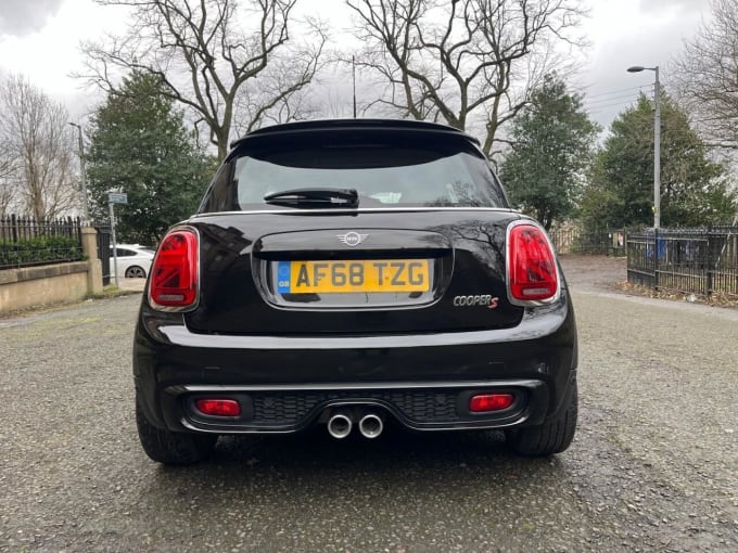 2025 Mini Hatch