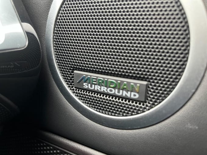 2025 Land Rover Discovery
