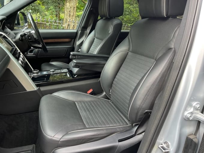 2025 Land Rover Discovery