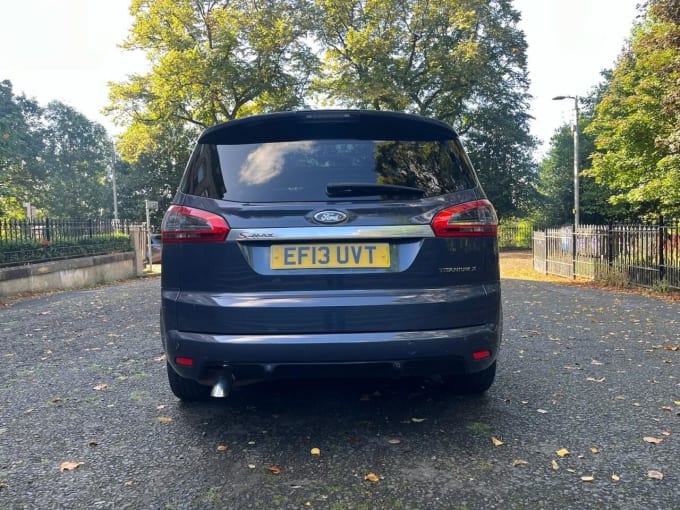 2025 Ford S-max