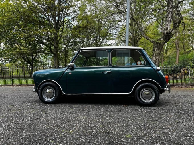 2025 Rover Mini