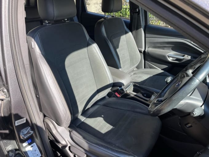 2025 Ford Kuga