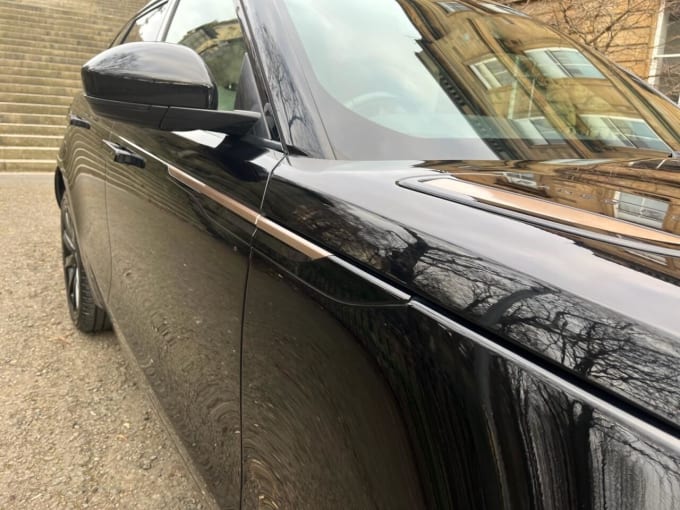 2025 Land Rover Range Rover Velar