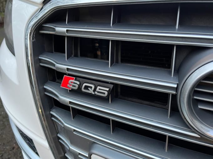 2025 Audi Sq5