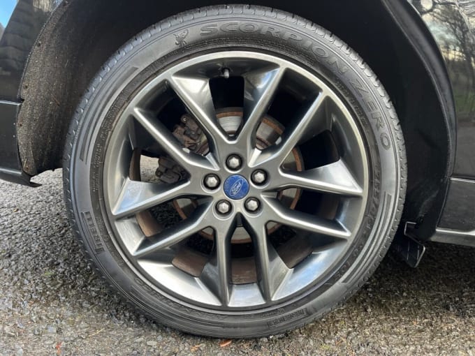 2025 Ford Edge
