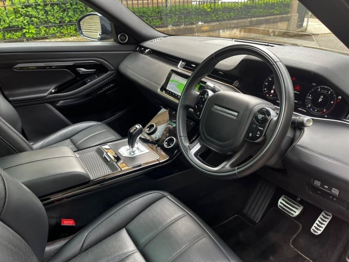 2025 Land Rover Range Rover Evoque