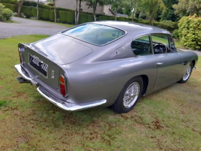 2025 Aston Martin Db6