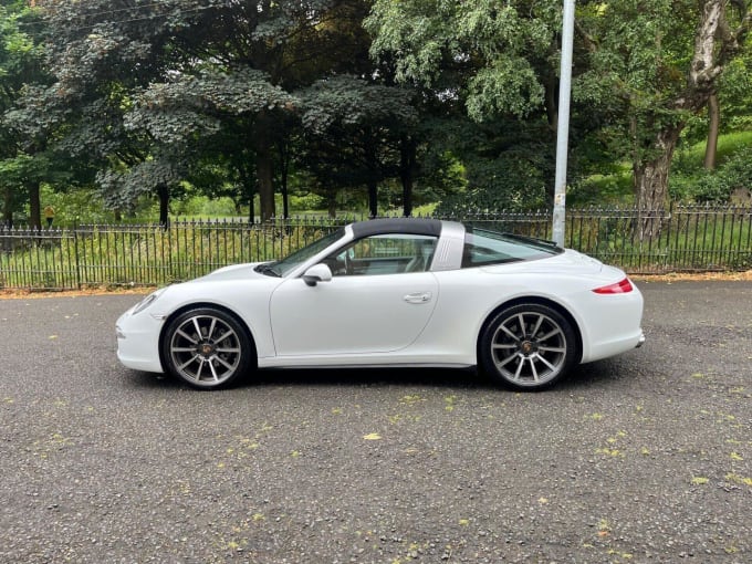 2025 Porsche 911