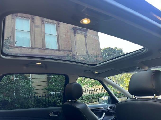 2025 Ford S-max