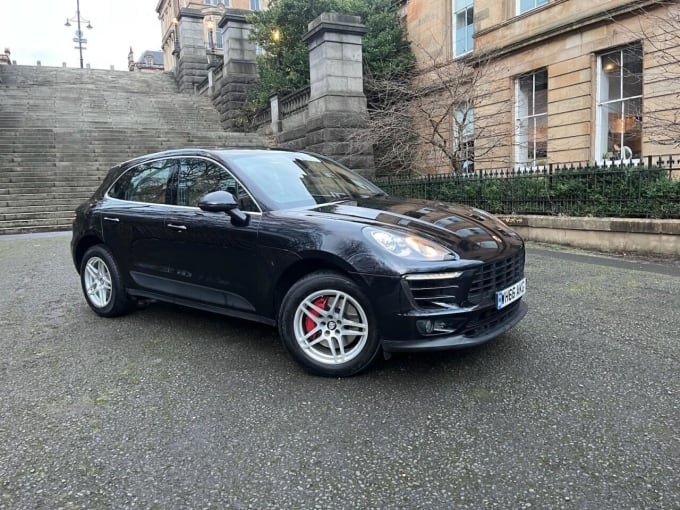 2025 Porsche Macan