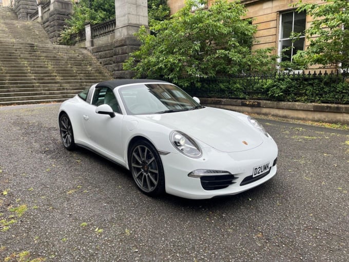 2025 Porsche 911